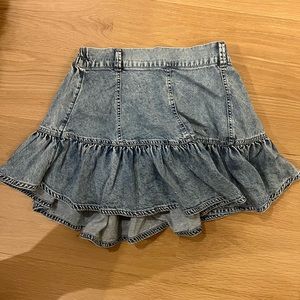 NWT American Eagle Size Medium Light Wash Denim Skirt